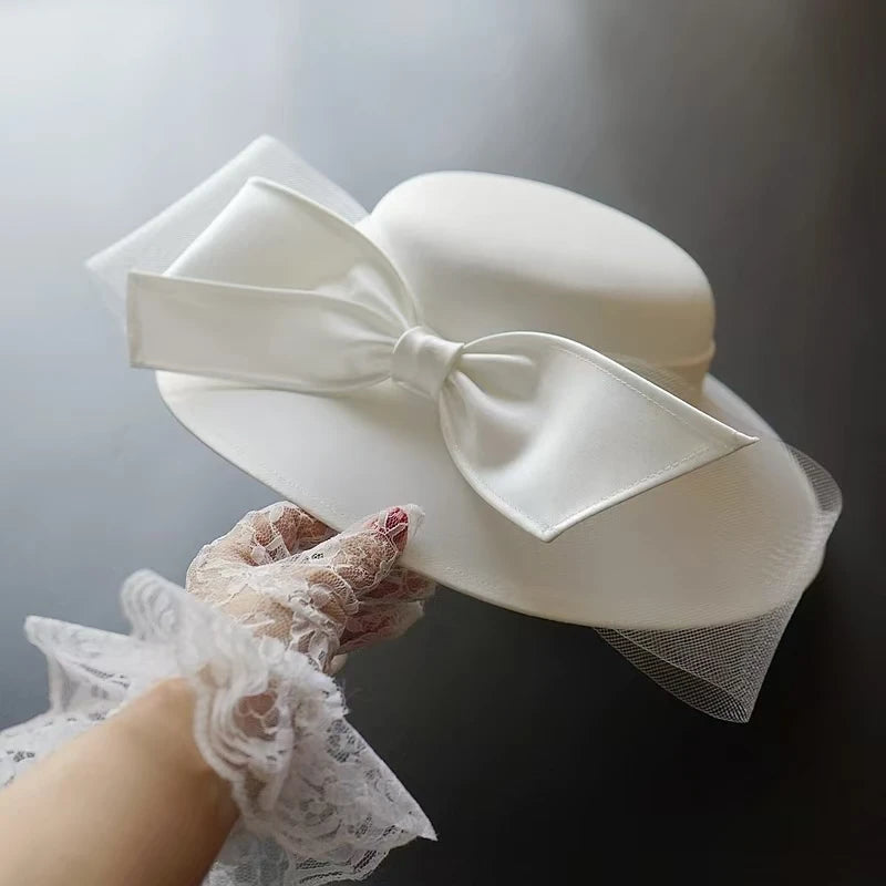 Chapéu branco do Fedora do cetim do bownot para mulheres, banquete elegante, vestido britânico da celebridade, fascinator francês, noiva, casamento, preto, parte superior