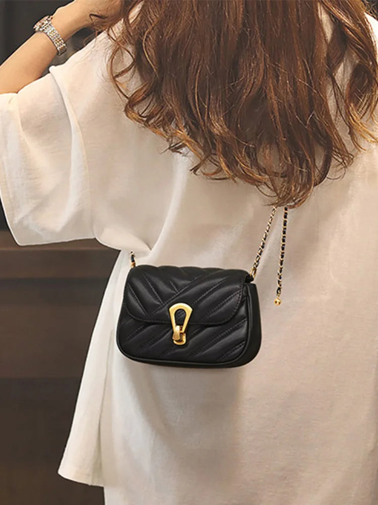 Bolsa crossbody elegante.